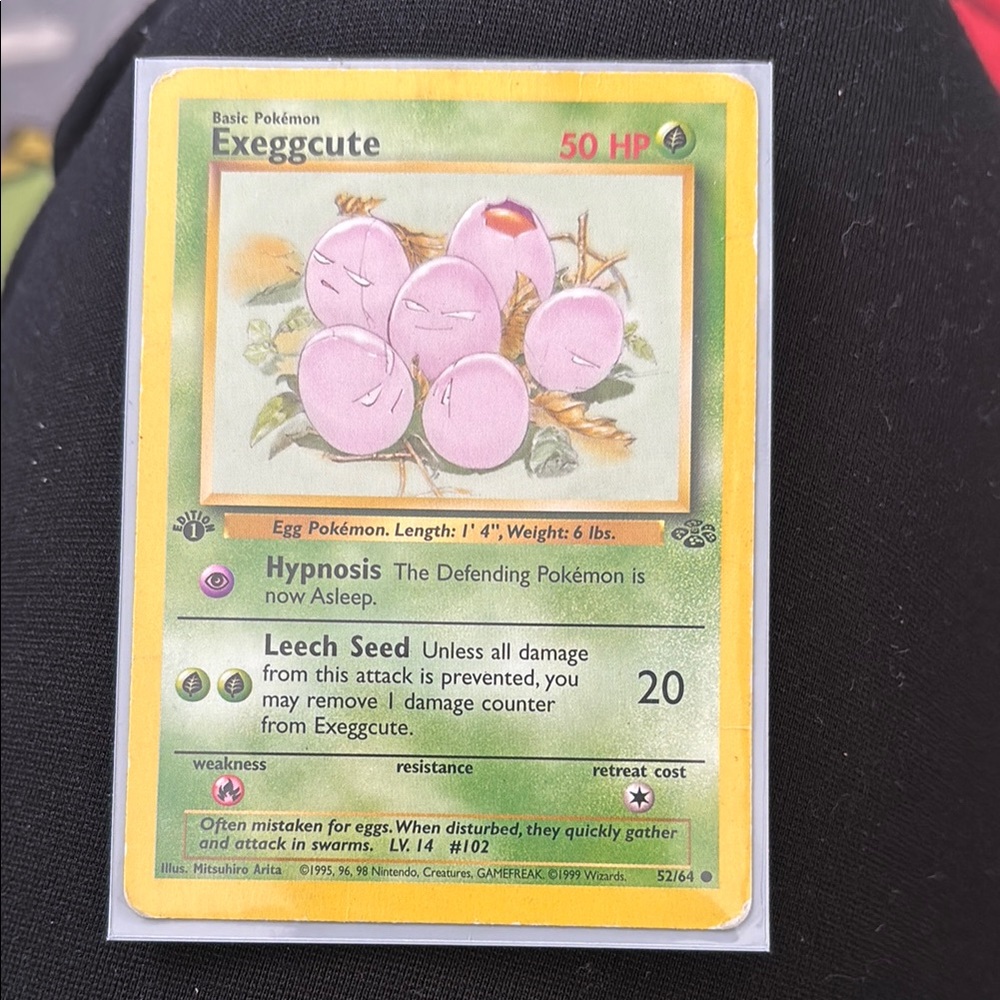 Pokemon Exeggcute Trading Card - Pink Basic Pokemon